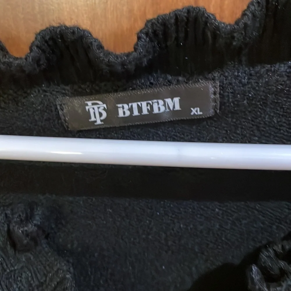 Sweater - Picture 3 of 3